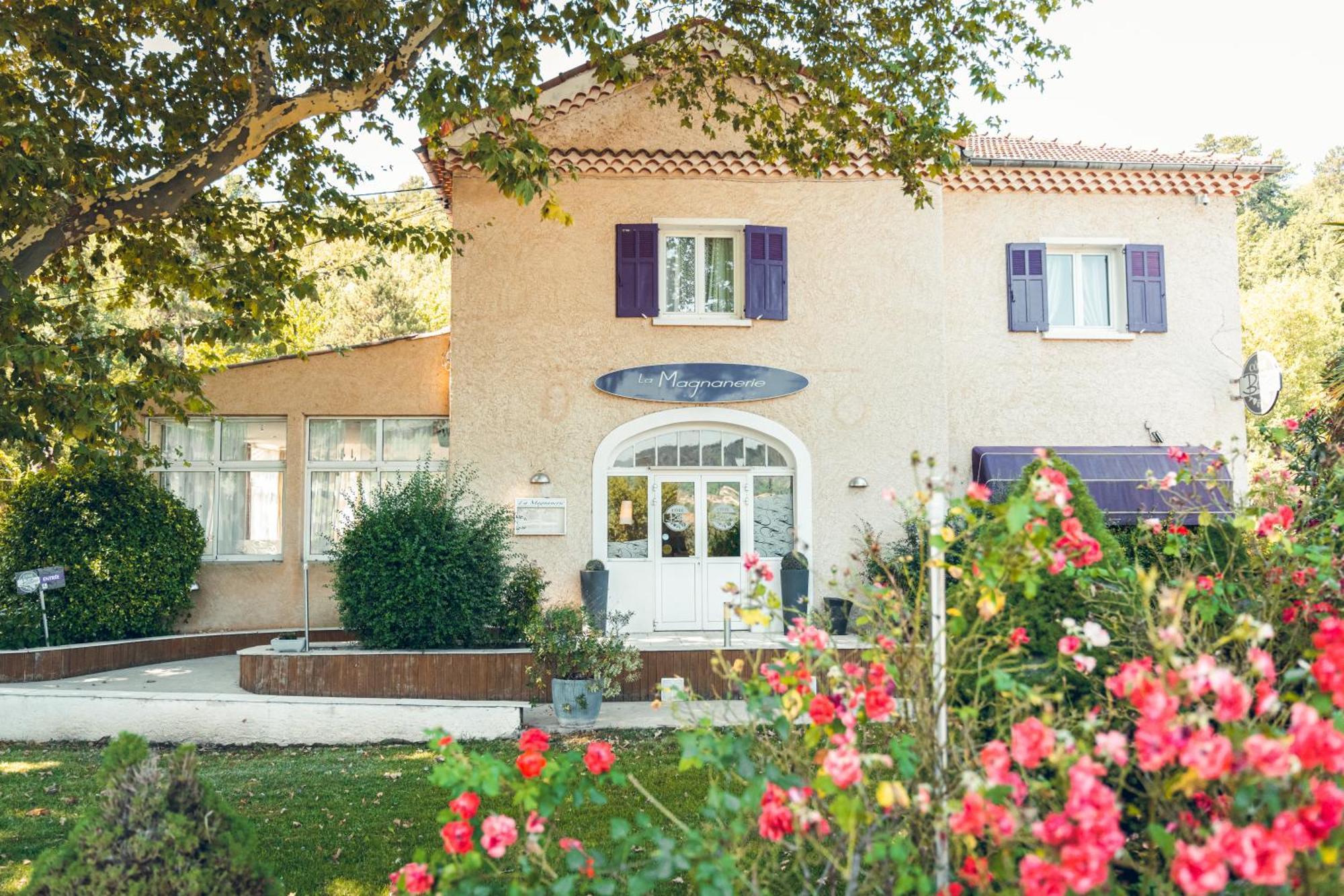 Logis Hotel La Magnanerie - Cote Bistro Aubignosc Exteriér fotografie